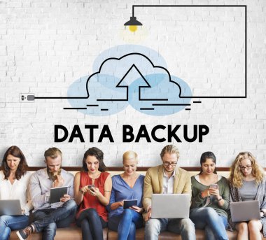 farklı aygıtlar kullanan kişiler