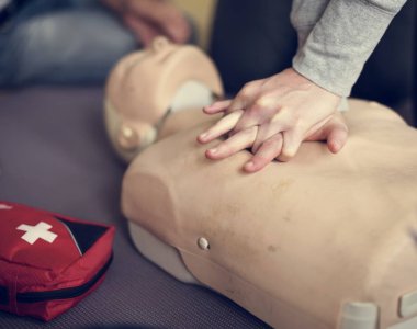 People learning CPR First Aid Training  clipart