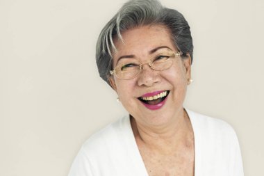  gülümseyen kadın kıdemli