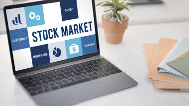çalışma alanı tablo açılan laptop