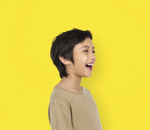 Portret van de kleine jongen lachen — Stockfoto