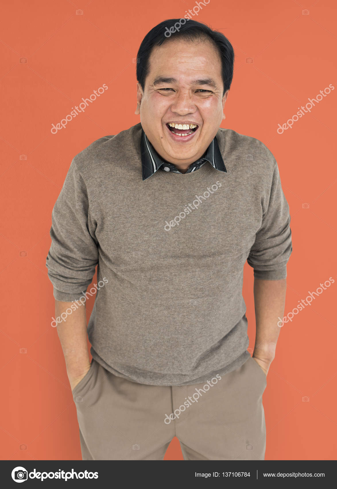 взрослый азиат. мужчина азиат в возрасте. взрослый азиат. взрослый азиат. взрослый азиат.