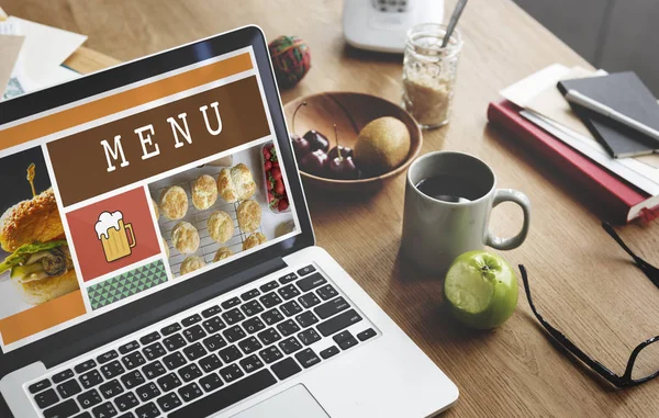 Laptop aberto na mesa do local de trabalho — Fotografia de Stock