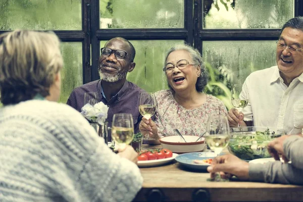 Senior emeryturę spotkać się — Zdjęcie stockowe