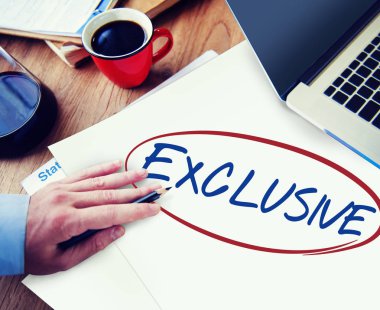 çalışma alanı tablosu ile kahve fincanı