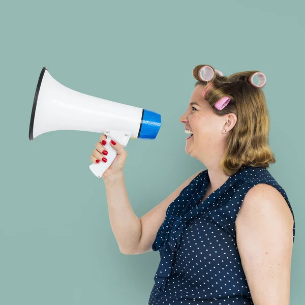 Kvinnan talar Megaphone — Stockfoto