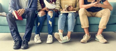 Öğrenciler birlikte öğrenme