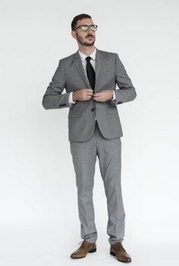 Takım Elbiseli Yakışıklı Adam