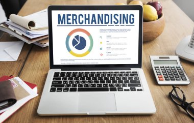 çalışma alanı tablo açılan laptop