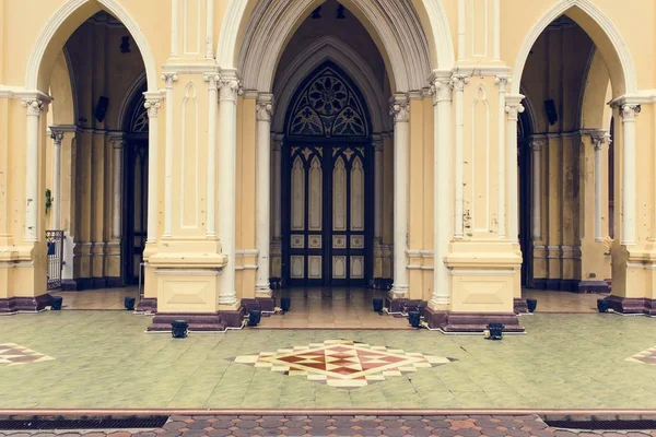 View of entrance of door to church — Stock Photo, Image