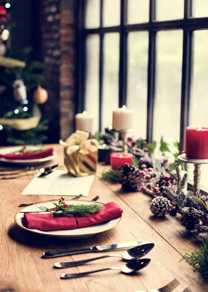 Mesa con cena de Navidad —  Fotos de Stock