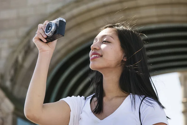 Meisje maken foto — Stockfoto