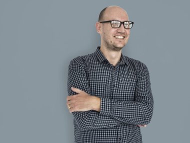 Neşeli adam stüdyo