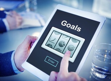 Dijital tablet holding işadamı eller