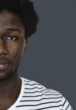 genç Afrikalı adamın yüzü