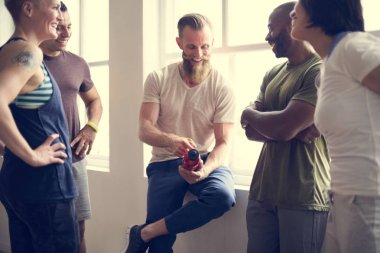 Egzersiz daha önce sohbet insanlar  