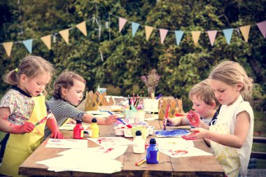 Resim öğrenme evlat 