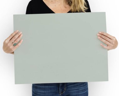 kadın holding tasarlamak