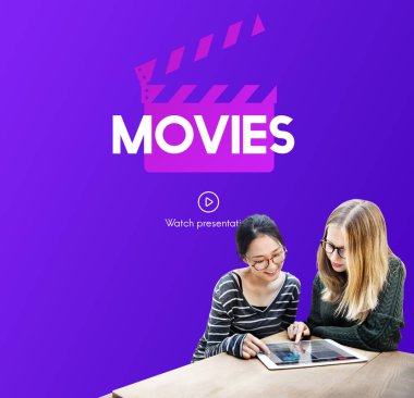 genç kadın tablet kullanma