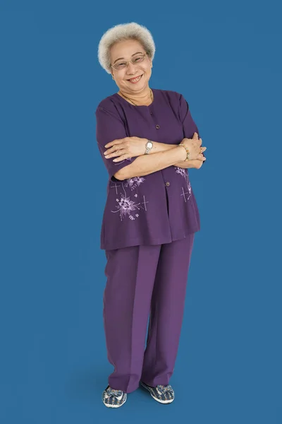 Lachende Senior Aziatische vrouw — Stockfoto