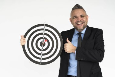 Matute adam tutarak hedef