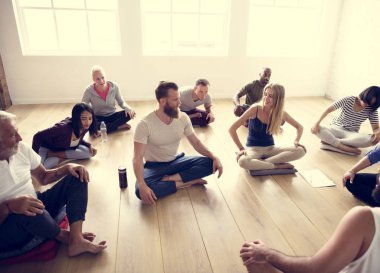 Grup egzersiz sınıfındaki