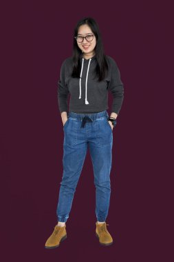 Stüdyoda Asyalı kız