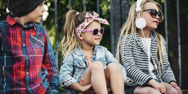 Grupp fashionabla Kids — Stockfoto