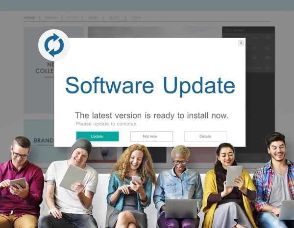 Dijital aygıtlar kullanan insanlar