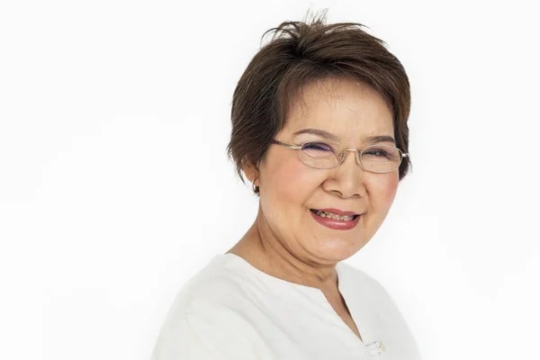 안경에 성인 아시아 여자 — 스톡 사진