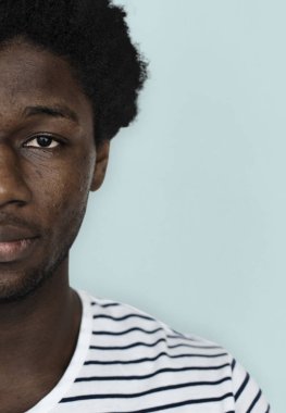 genç Afrikalı adamın yüzü