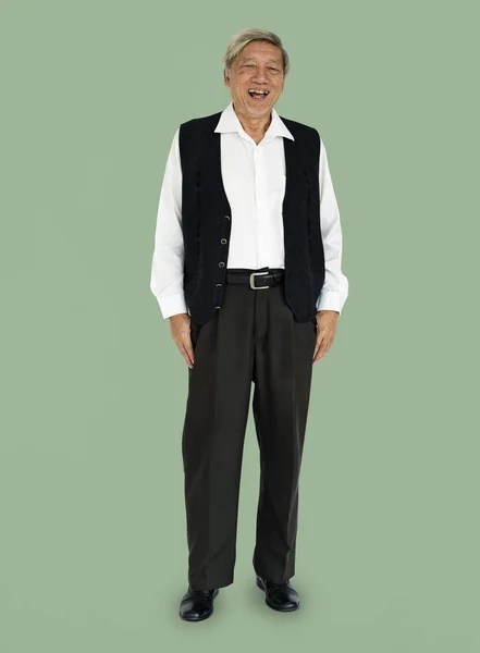 Lächelnder Senior asiatischer Mann — Stockfoto