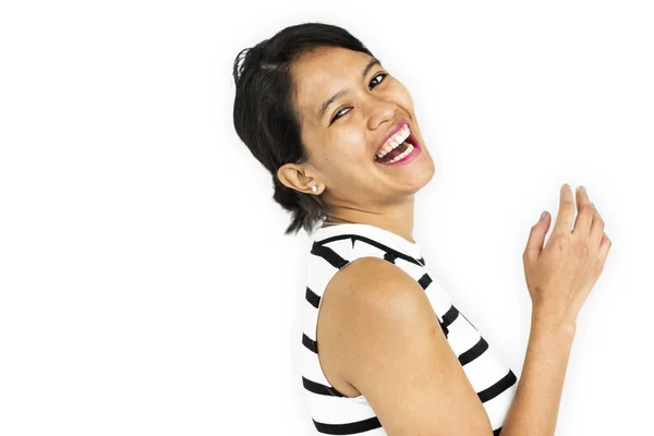 Aantrekkelijke lachende Aziatische vrouw — Stockfoto