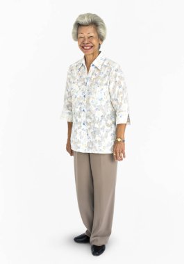 Neşeli üst düzey Asyalı kadın