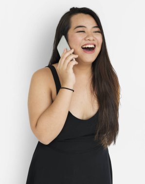 Akıllı Telefonla Konuşan Kadın