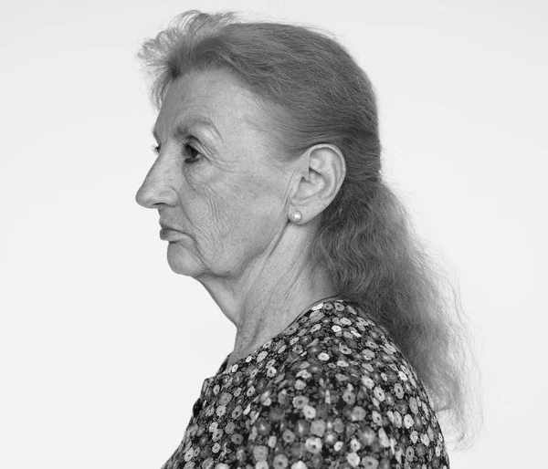 Senior vrouw gezicht profiel — Stockfoto