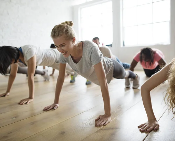 People Exercise in Class — Stock Photo, Image