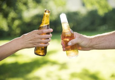 Birayla tezahürat insanlar