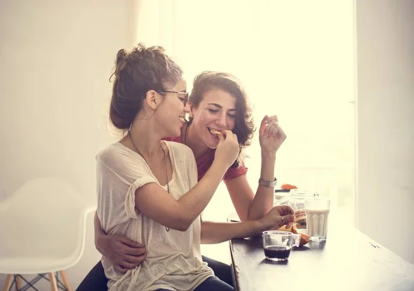 Lesbičky pár tráví čas spolu — Stock fotografie