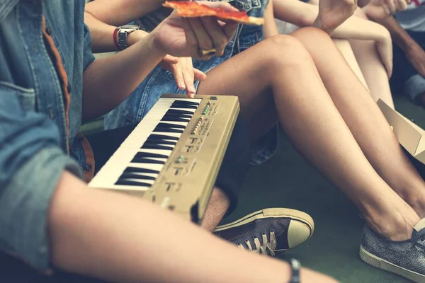 Amis de l'adolescence Détente — Photo