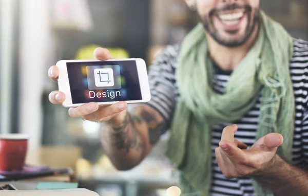 Man showing smartphone — Stock Photo, Image