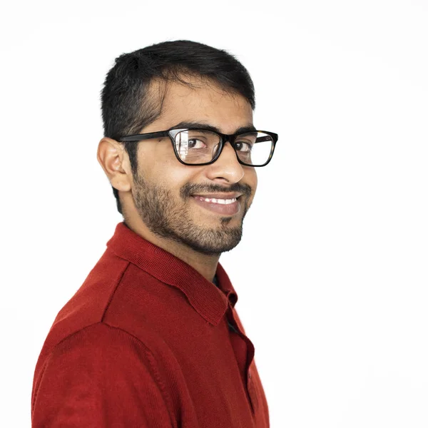 Sorridente indiana homem no estúdio — Fotografia de Stock