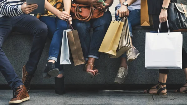 쇼핑하는 사람들의 집단 — 스톡 사진