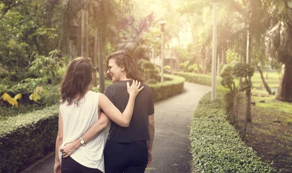 Lesbičky pár tráví čas spolu — Stock fotografie