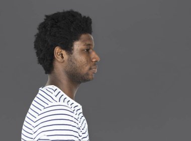  İnci Studio ciddi adam