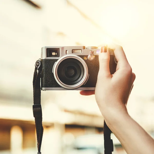 Hand bedrijf camera — Stockfoto