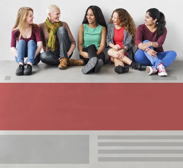 Diversità donne sorridenti — Foto Stock