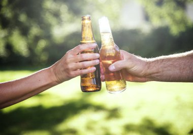 Birayla tezahürat insanlar