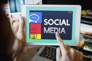 Dijital tablet tutan adam