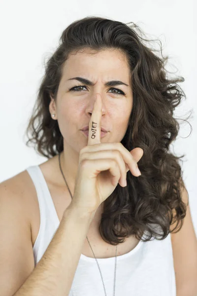 Mulher mostrando sinal silencioso — Fotografia de Stock